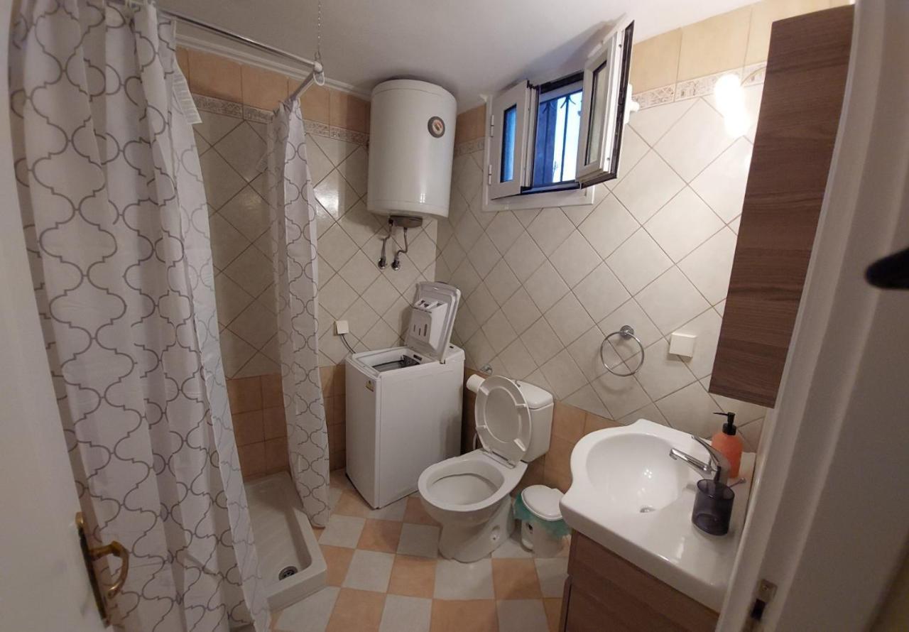 Little House Tatil Evi Kastellanoi (Parelioi, Corfu)